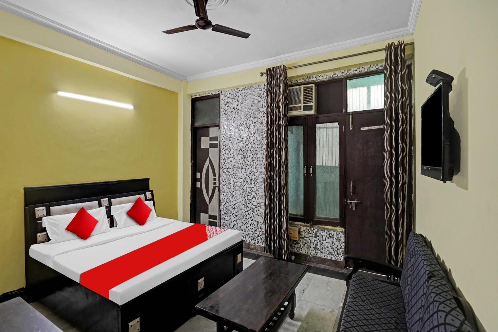 Hotel O Park View Noida Exterior photo